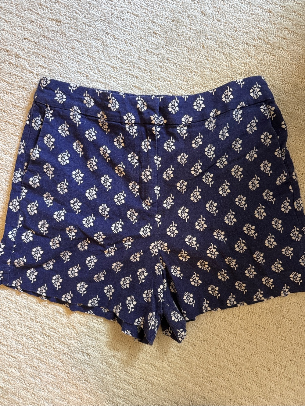 J.Crew Navy Blue White Floral Print Pull-On Shorts Size 6